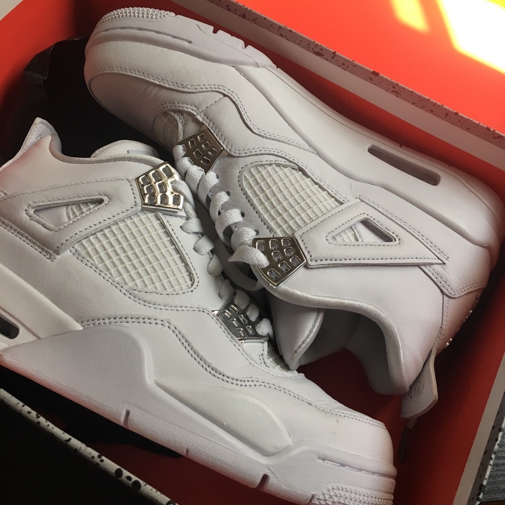 Jordan 4 Pure Money
